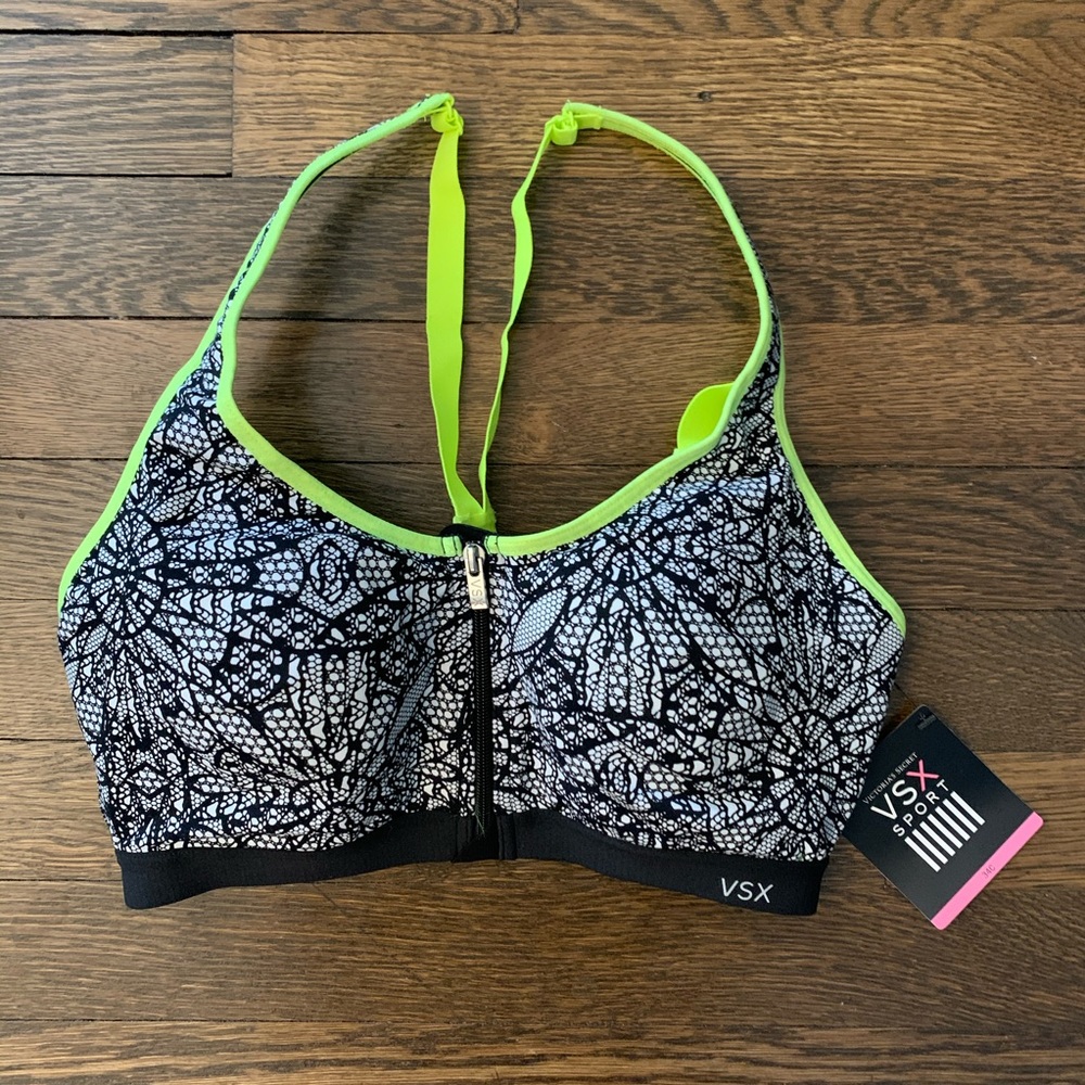 Victoria’s Secret Knockout Front Close Bra